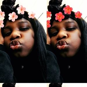 Meet your Posher, Adoree